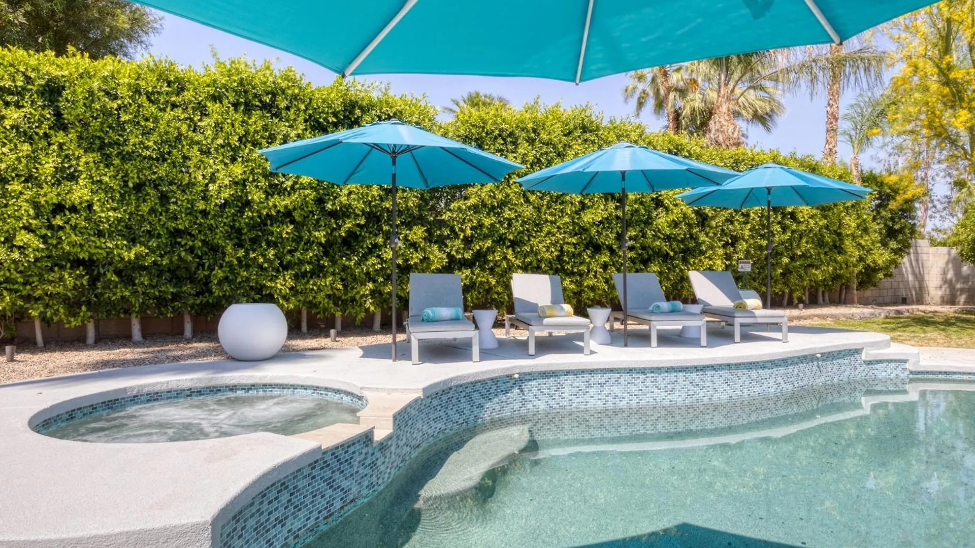 Vista Ranch Hideaway By Oranj Palm Villa Palm Springs USA